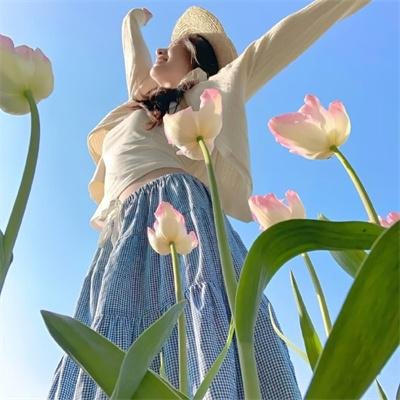 春色无边满绿波